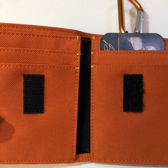 Columbia Nylon Triple Fold Wallet/ Card Holder NWOT - Picture 4 of 10